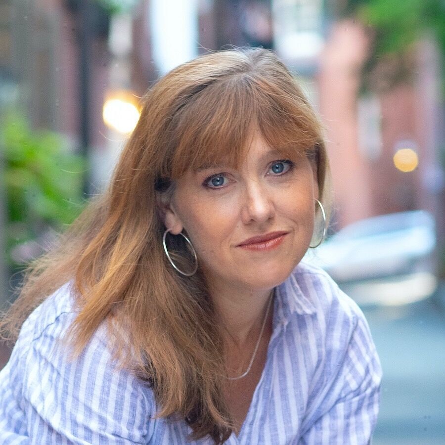 Author Jane Roper